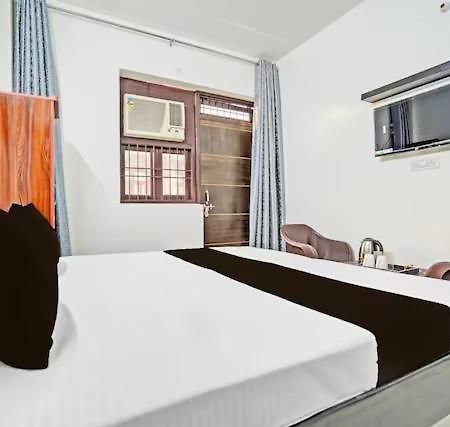 Rooftop Castle Hotell Noida Eksteriør bilde